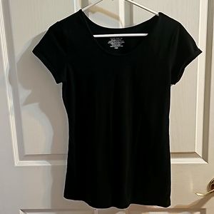 DE Collection Favorite Scoop Tee black lg.